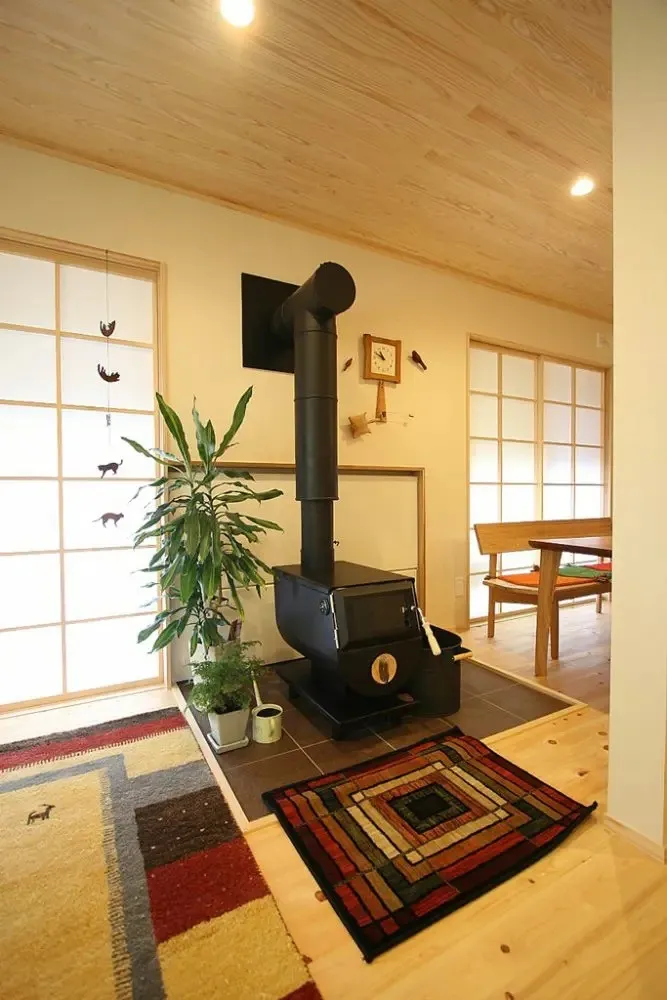 【2階から1階へ|将来を見据えた暮らしを変えるLDK大規模リノベーション】