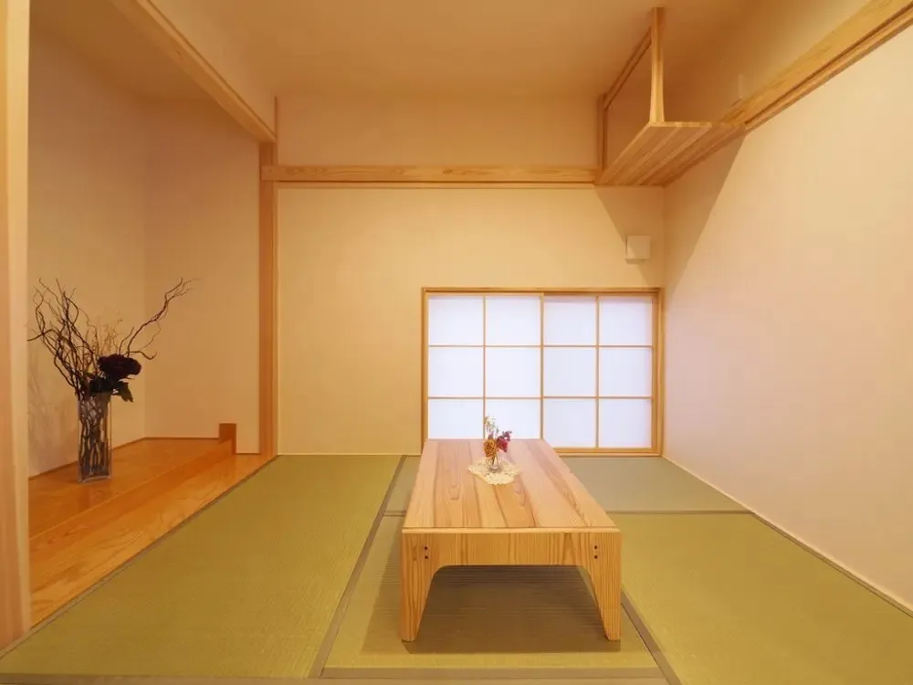 【集うLDKと2つのデザイン和室がある2世帯の家】