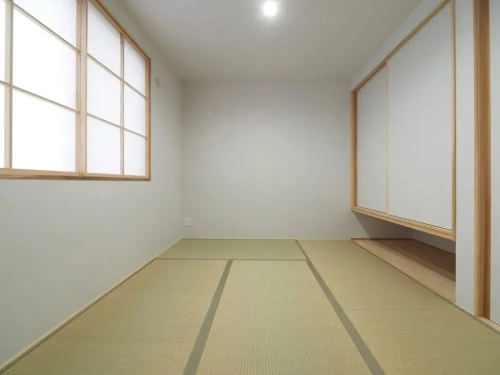 2階に和室を一間設けた。<br>来客時にも活用する。