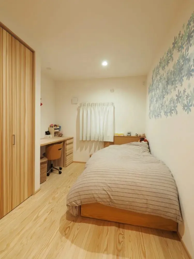子供部屋は左右対称的に設計し、広すぎず狭すぎず絶妙な面積でプラン。